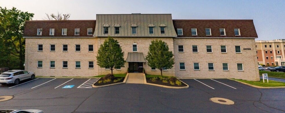 24700 Center Ridge Rd, Westlake, OH for lease - Building Photo - Image 2 of 6