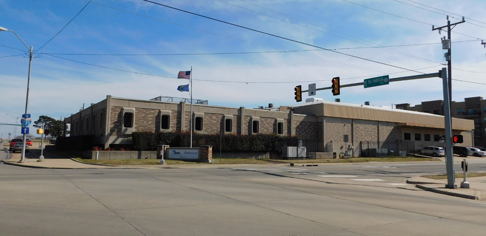 100 NE 5th St, Oklahoma City, OK for lease - Primary Photo - Image 1 of 4