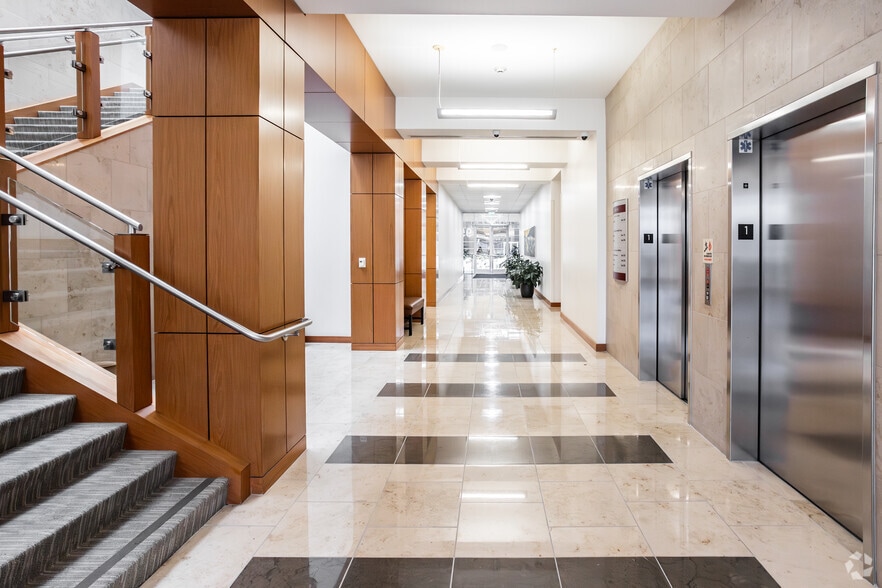 915 W Imperial Hwy, Brea, CA for lease - Interior Photo - Image 3 of 26