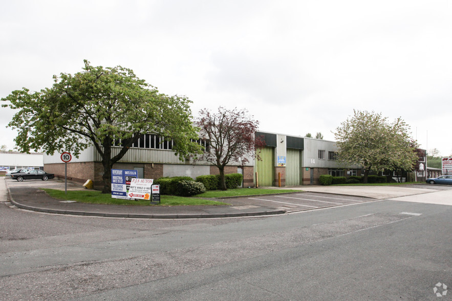 Barnfield Rd, Swindon for lease - Primary Photo - Image 1 of 6