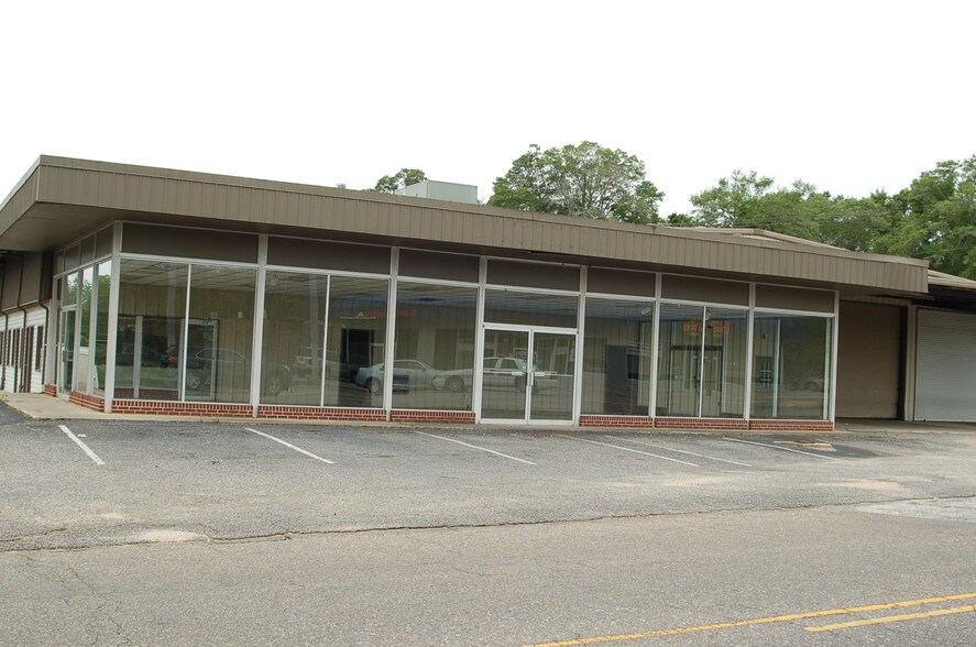 315 W Reynolds St, Ozark, AL for sale - Primary Photo - Image 1 of 1