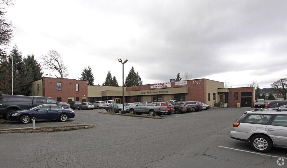 15171 SW Bangy Rd, Lake Oswego, OR for sale - Primary Photo - Image 1 of 1