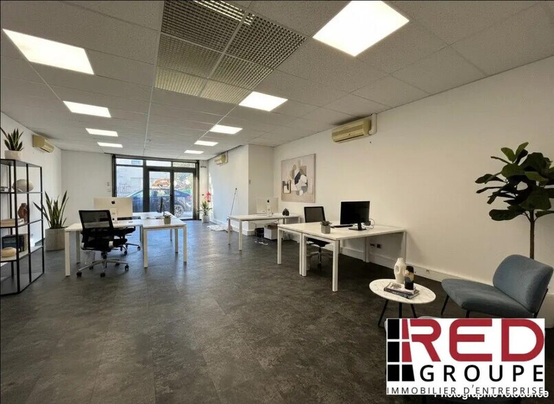 Office in Aix-en-Provence for lease - Building Photo - Image 1 of 5