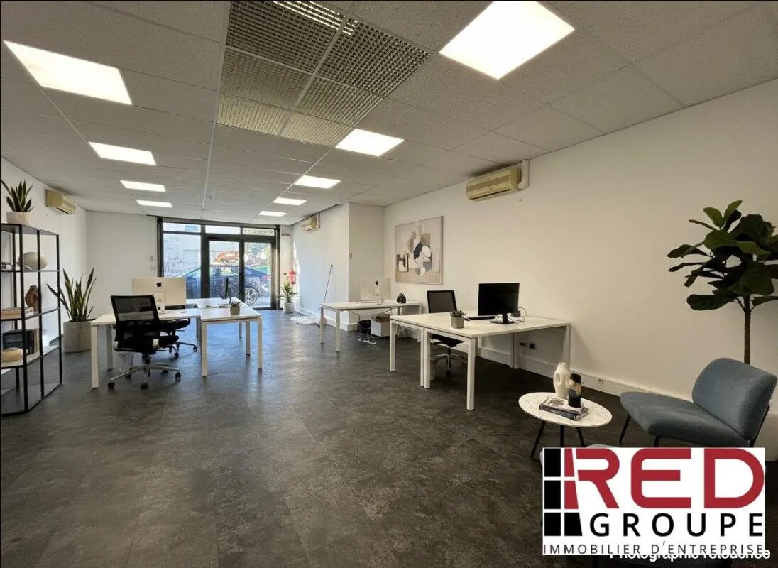 Office in Aix-en-Provence for lease Building Photo- Image 1 of 6