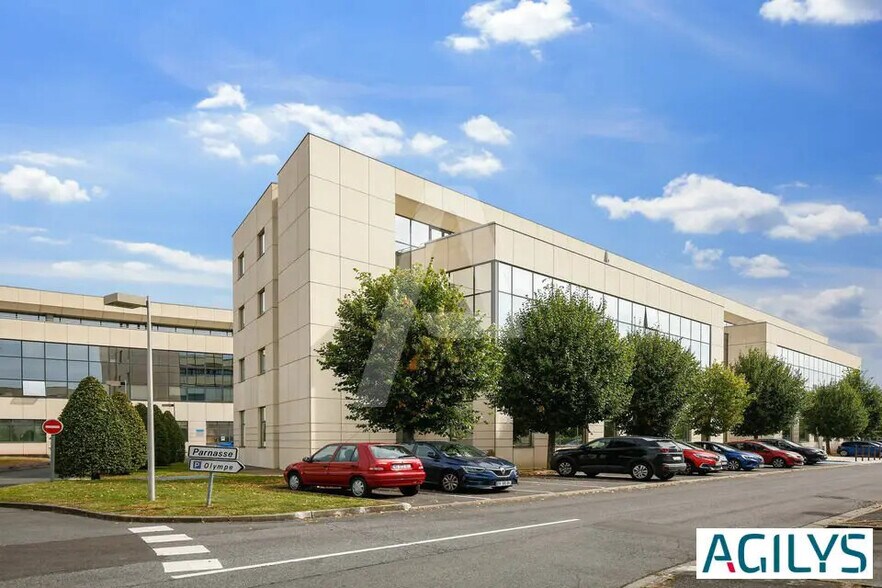 Flex in Les Ulis for lease - Building Photo - Image 3 of 8