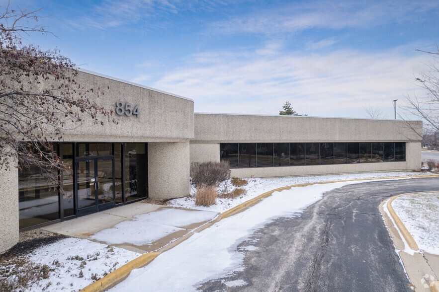 854 E Algonquin Rd, Schaumburg, IL for sale - Building Photo - Image 2 of 5