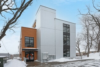 More details for 708 2nd St, Hudson, WI - Office for Sale