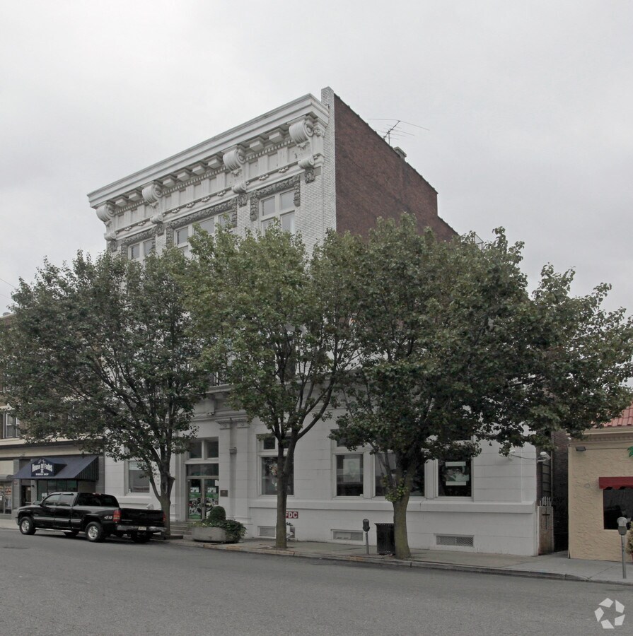 272 Madison Ave, Perth Amboy, NJ 08861 Property Record