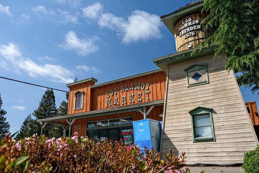 405 Bell St, Los Alamos, CA 93455