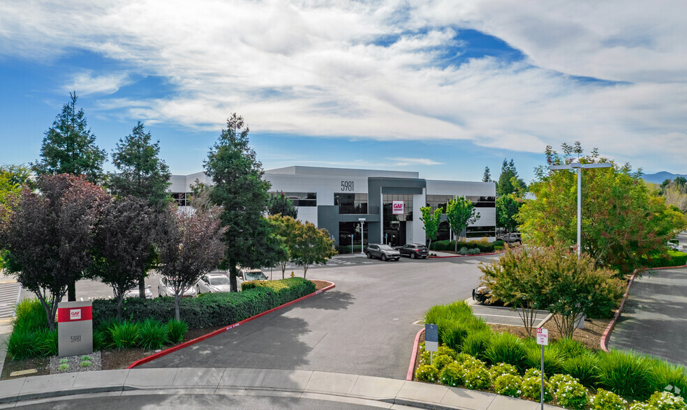 5970 Optical Ct, San Jose, CA for lease - Building Photo - Image 2 of 15