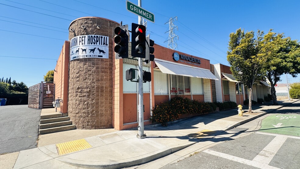 40951-40961 Grimmer Blvd, Fremont, CA for lease - Building Photo - Image 1 of 2