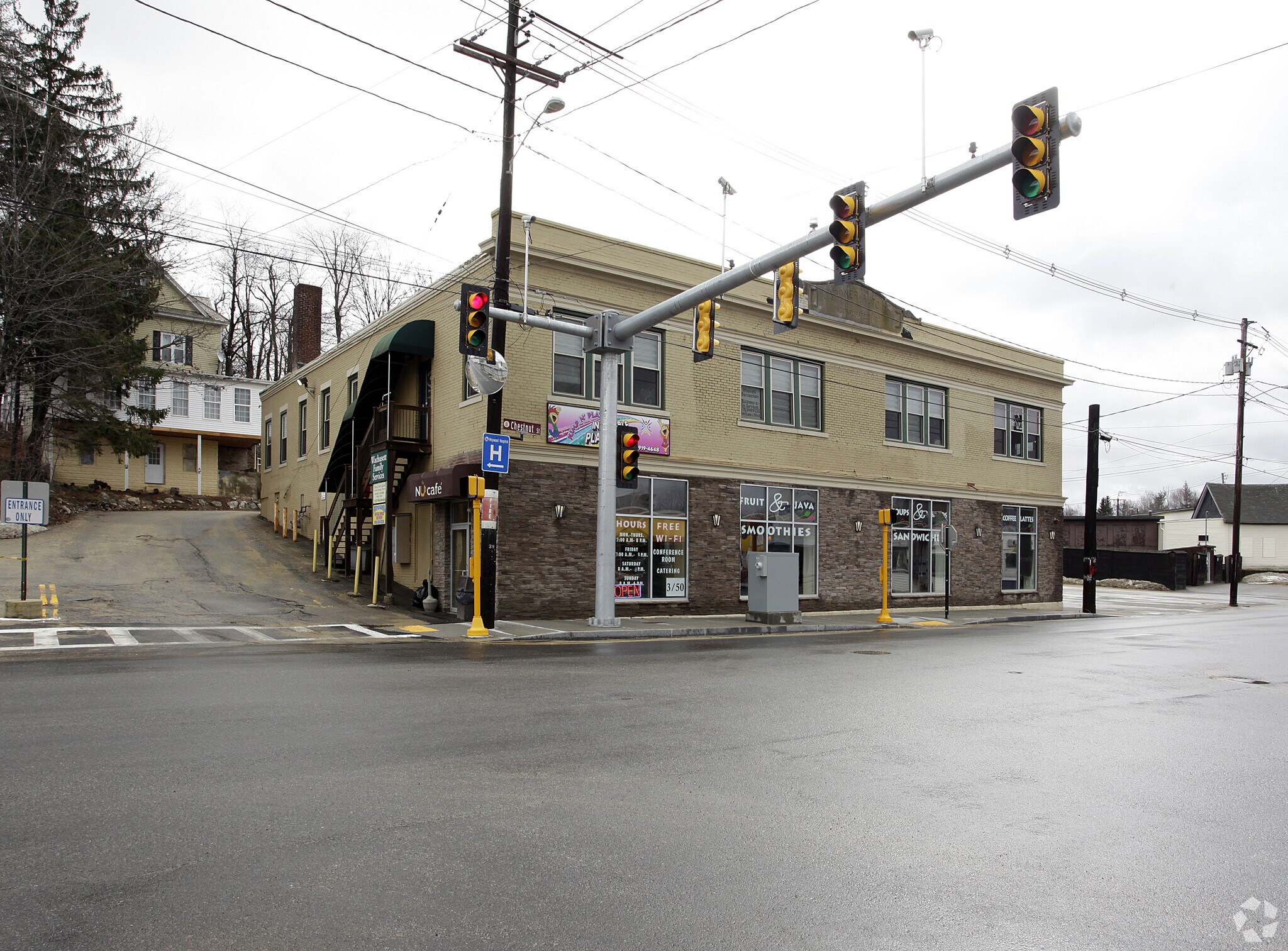 486 Chestnut St, Gardner, MA for sale Primary Photo- Image 1 of 1