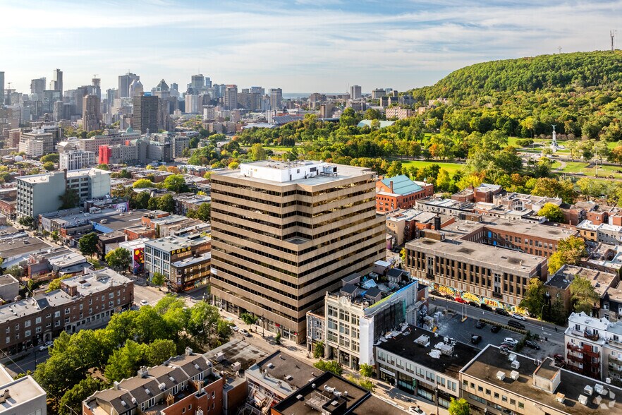 4200 Boul Saint-Laurent, Montréal, QC for lease - Aerial - Image 3 of 23