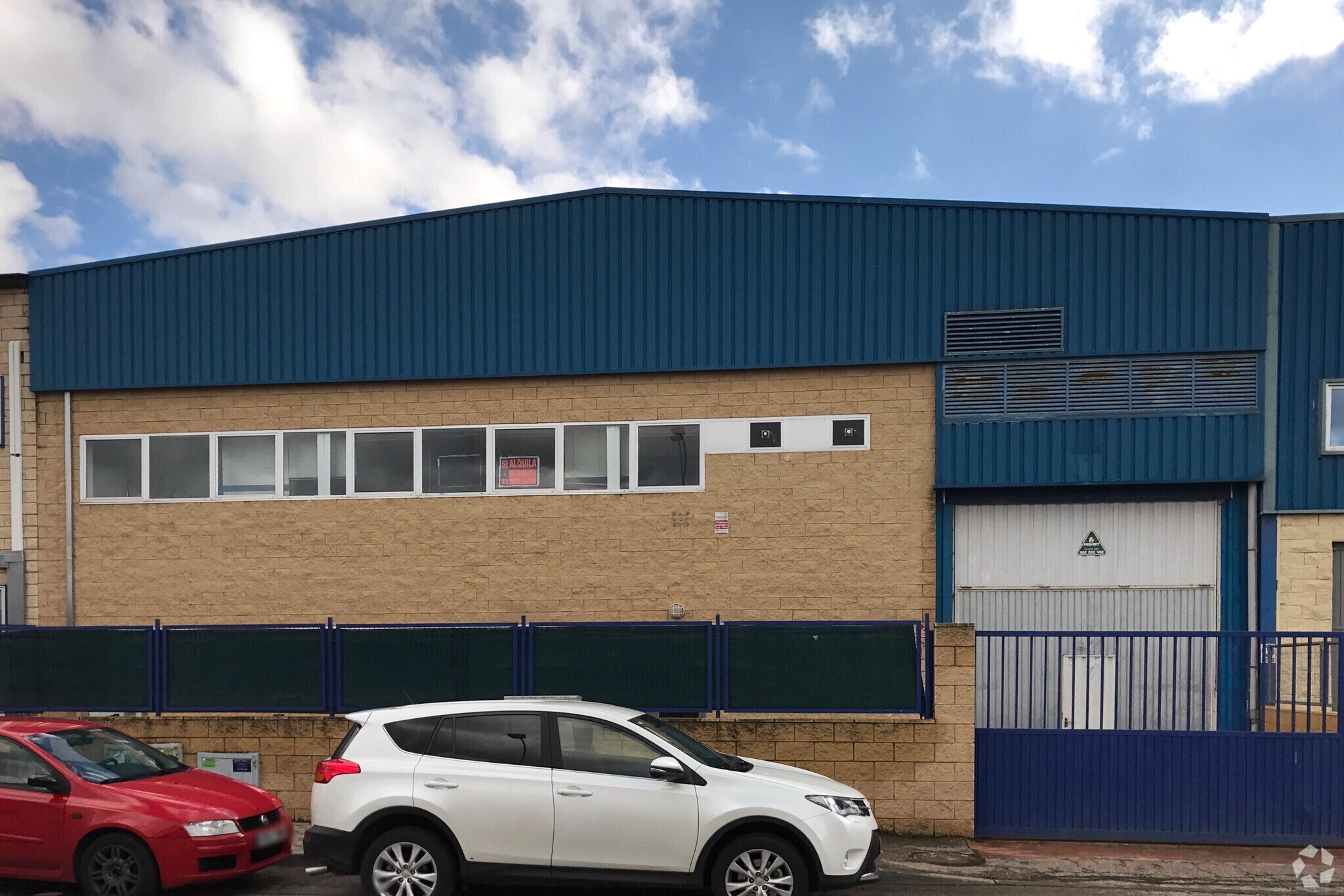 Calle Madera, 12, Rivas-Vaciamadrid, Madrid for sale Primary Photo- Image 1 of 1