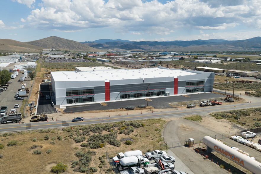 4851 Goni Rd, Carson City, NV for lease - Building Photo - Image 1 of 3