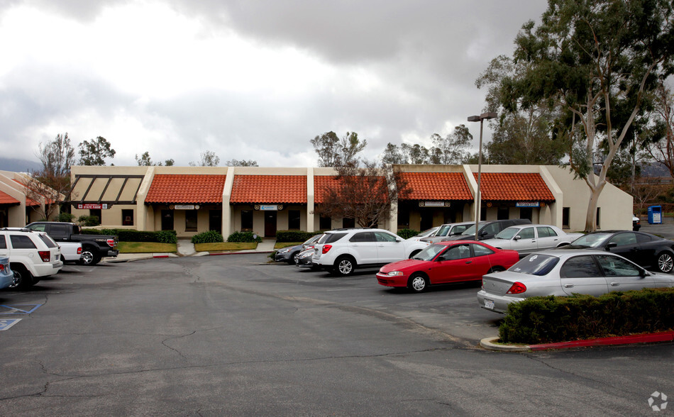 3158-3166 W Ramsey St, Banning, CA for lease - Building Photo - Image 1 of 5