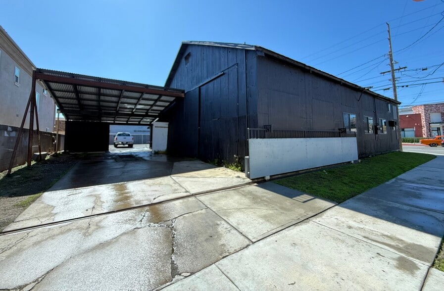 24800 Narbonne Ave, Lomita, CA for lease - Building Photo - Image 2 of 5