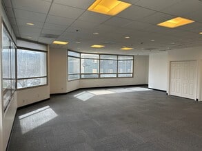 1001 Broadway, Millbrae, CA for lease Building Photo- Image 2 of 5