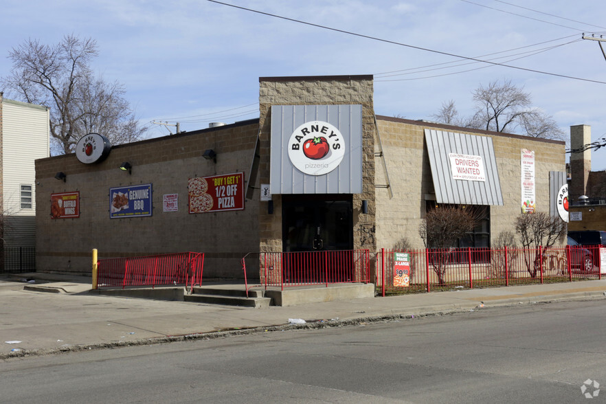 5652 W Chicago Ave, Chicago, IL for sale - Primary Photo - Image 1 of 1