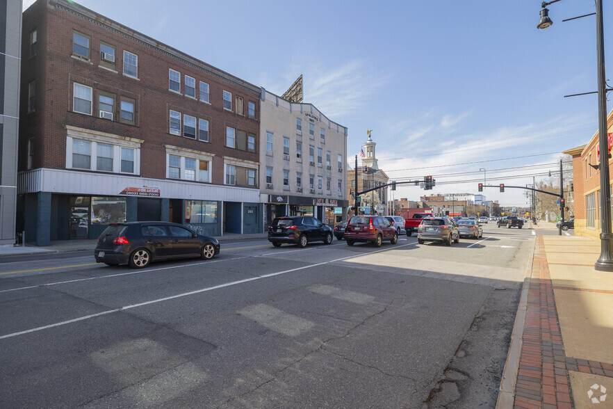 235-241 Main St, Nashua, NH for sale - Building Photo - Image 3 of 6