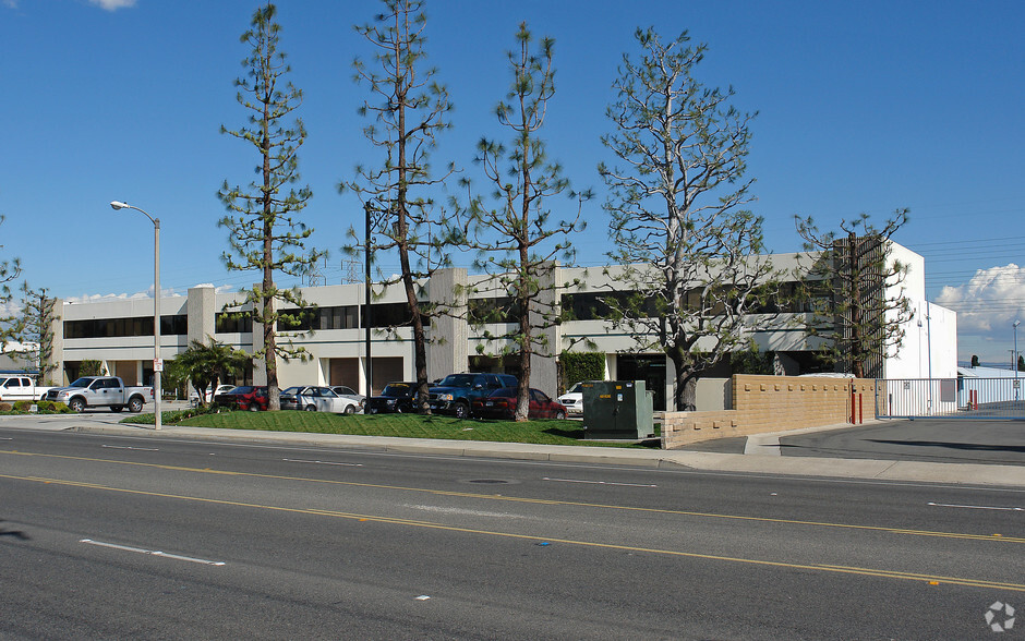 11352-11362 Western Ave, Stanton, CA for lease - Building Photo - Image 2 of 6