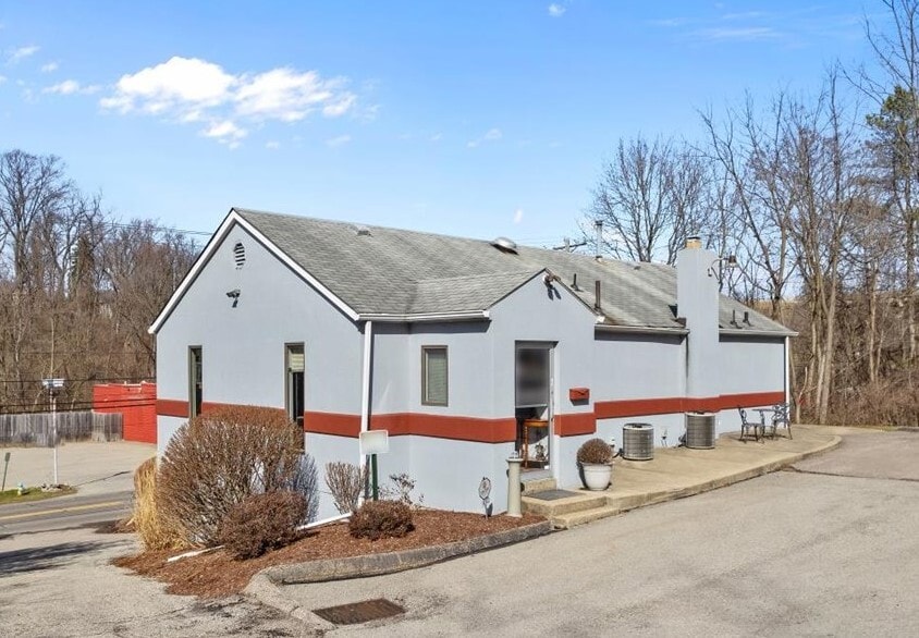 4372 Old William Penn Hwy, Monroeville, PA for sale - Building Photo - Image 2 of 23