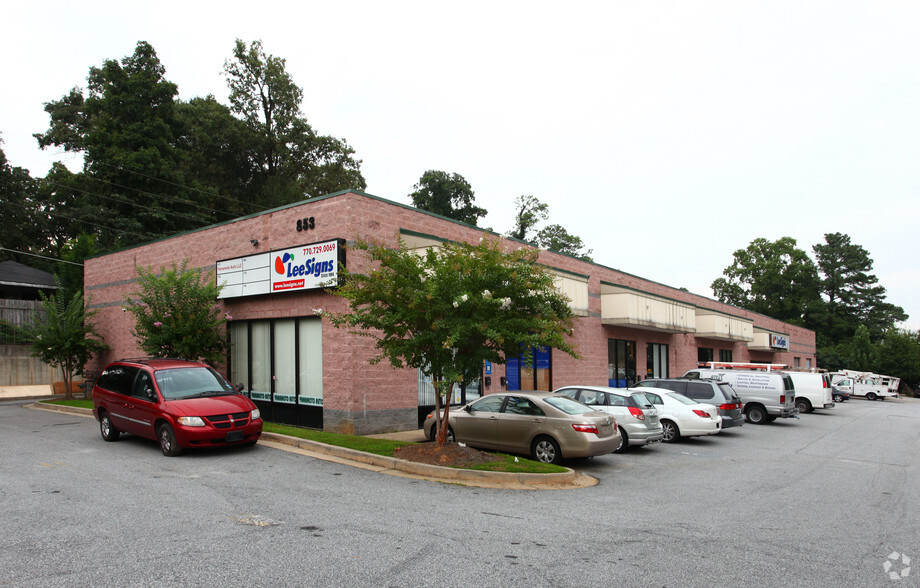 853 S Peachtree St, Norcross, GA for sale - Building Photo - Image 3 of 7