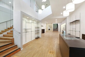 144 Crown St, Wollongong for sale Interior Photo- Image 2 of 3
