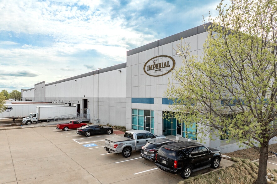5355 FAA Blvd, Irving, TX for lease - Primary Photo - Image 1 of 8