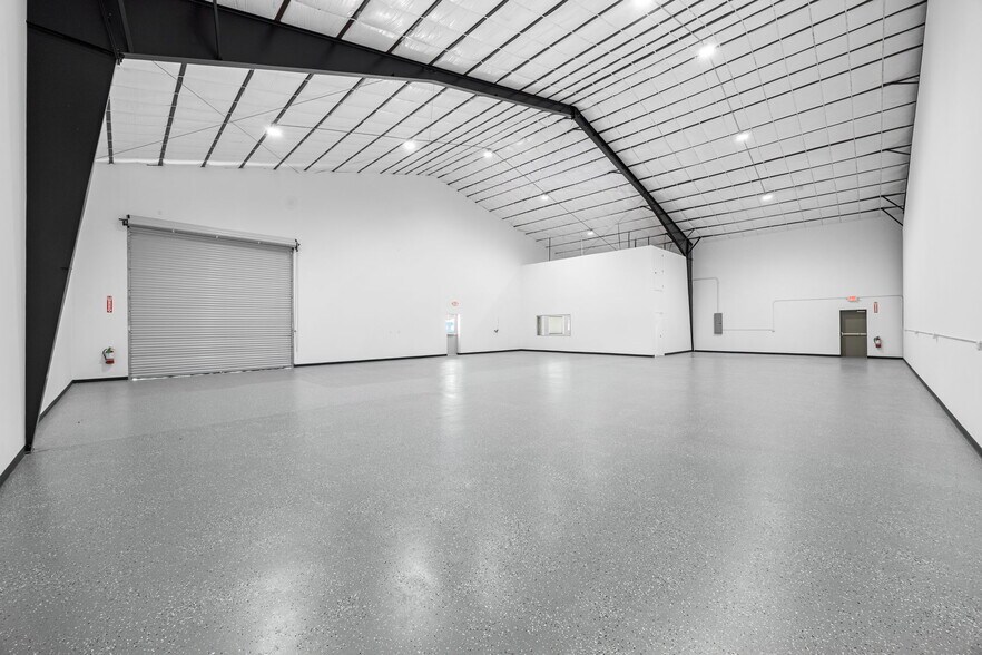 8117 Magnolia St, Houston, TX for lease - Building Photo - Image 1 of 10