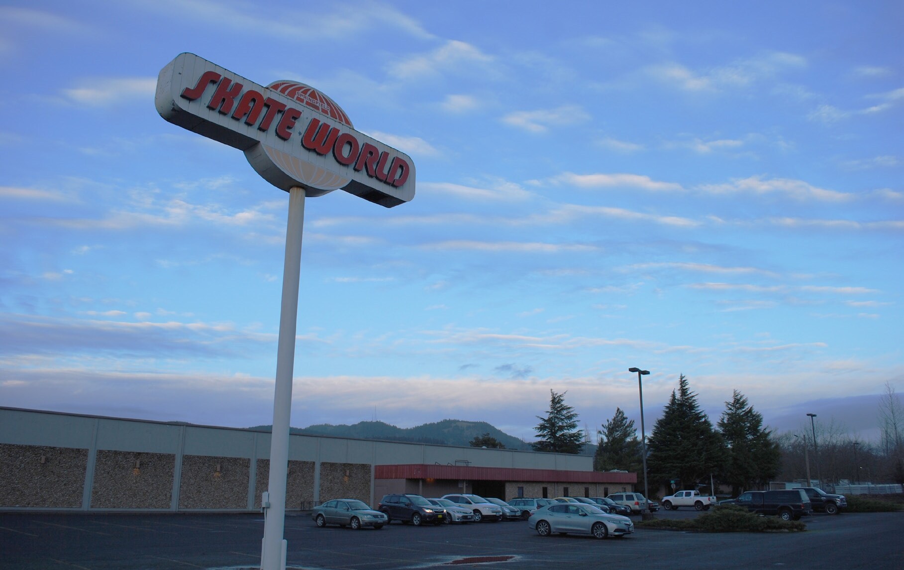 3188 Gateway Loop, Springfield, OR for sale Building Photo- Image 1 of 1