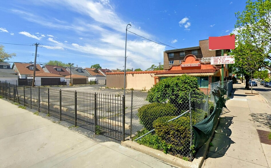 2430 N Central Ave, Chicago, IL for sale - Building Photo - Image 3 of 10