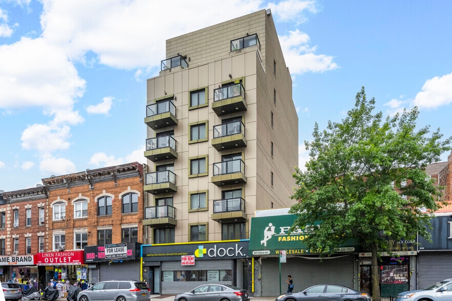 850 Flatbush Ave, Brooklyn, NY for lease - Primary Photo - Image 1 of 4