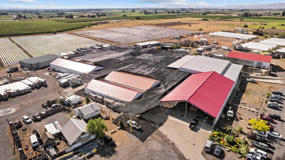 4817 Lateral a Rd, Wapato, WA for sale - Primary Photo - Image 1 of 1