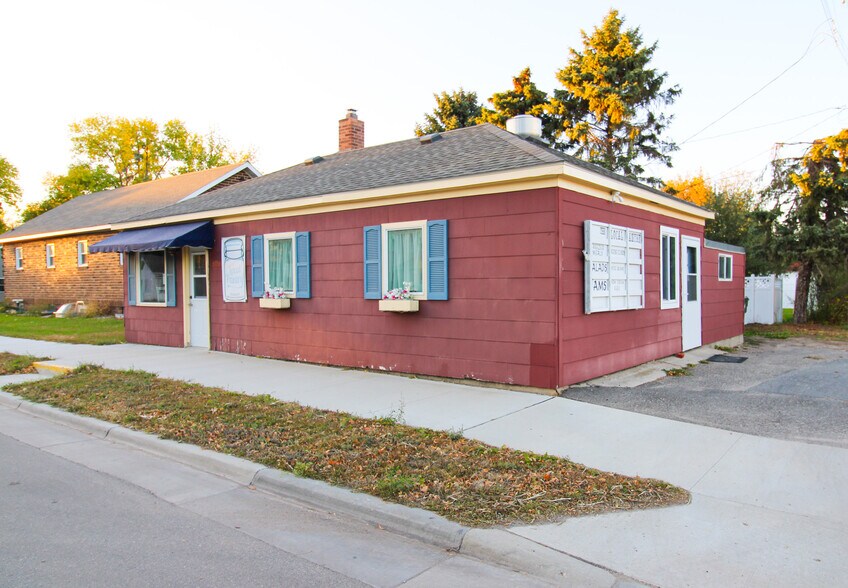 411 1st St S, Brooten, MN for sale - Primary Photo - Image 1 of 1
