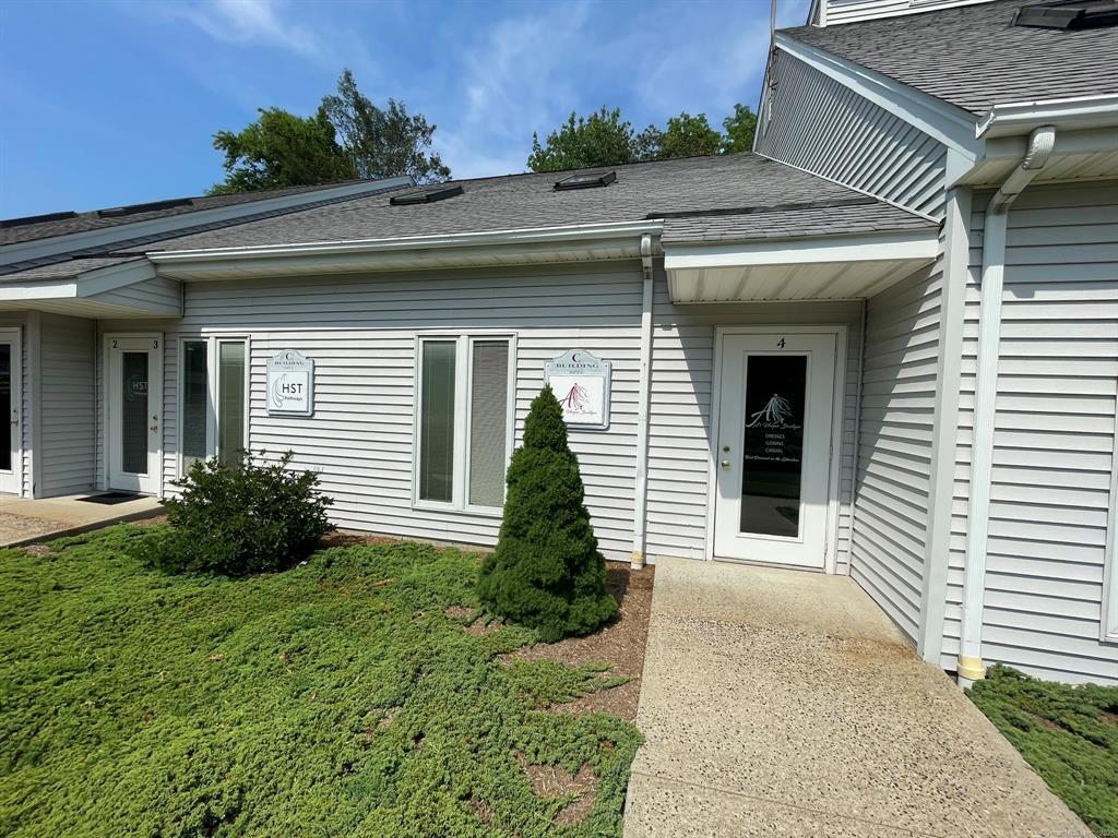 1575 Boston Post Rd, Guilford, CT for lease Building Photo- Image 1 of 8