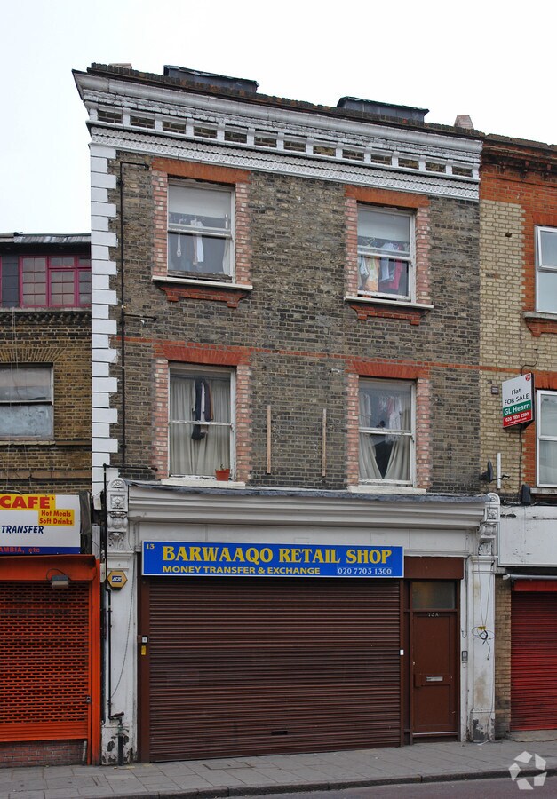 13 Peckham High St, London, SE15 5EB Retail for Lease
