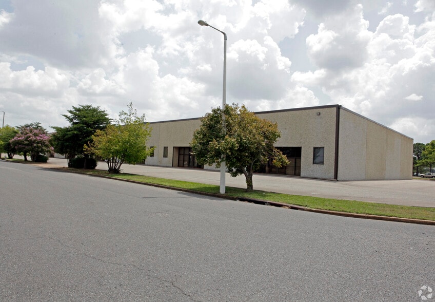 1507-1549 Two Pl, Memphis, TN for lease - Building Photo - Image 3 of 3