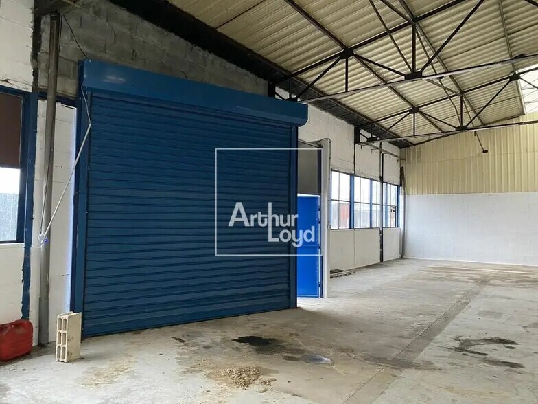 Flex in Montereau-Fault-Yonne for lease - Building Photo - Image 1 of 7