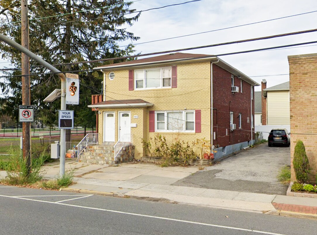 483 Merrick Rd, Lynbrook, NY for sale Primary Photo- Image 1 of 1