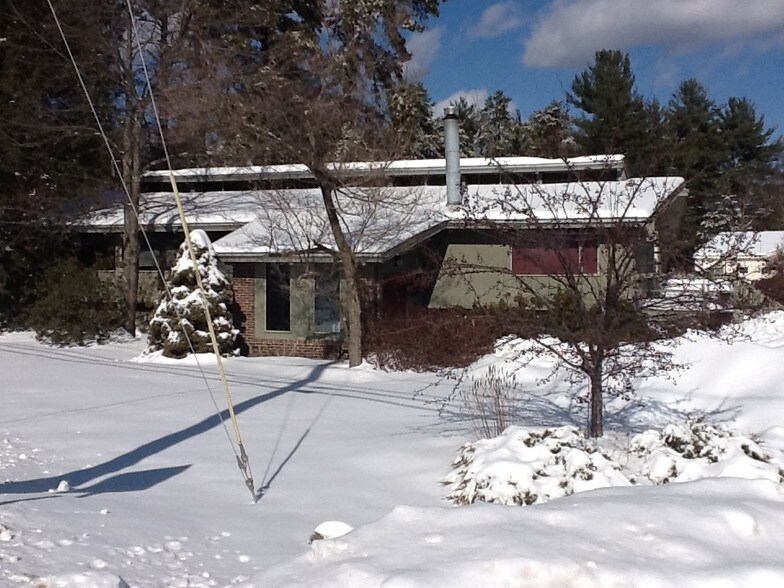 94 State Route 101A, Amherst, NH for sale - Building Photo - Image 1 of 1