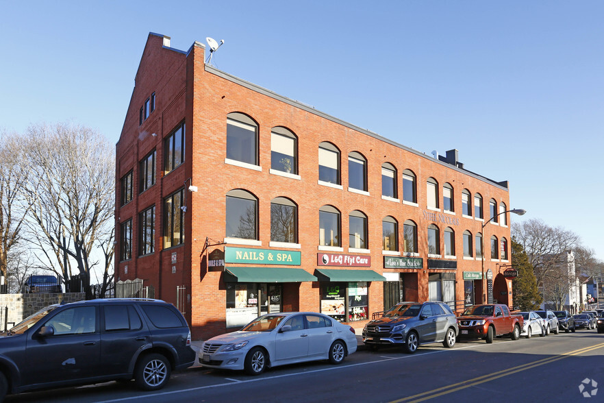 8-18 Main St, Plymouth, MA 02360 - Retail for Lease | LoopNet