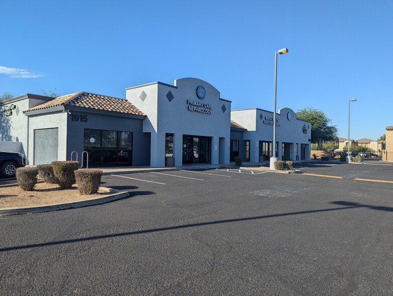 1915 E Chandler Blvd, Chandler, AZ for lease - Building Photo - Image 1 of 19