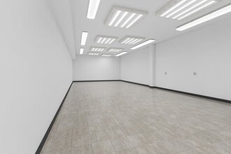 526 Fulton St, Brooklyn, NY for lease Interior Photo- Image 2 of 6