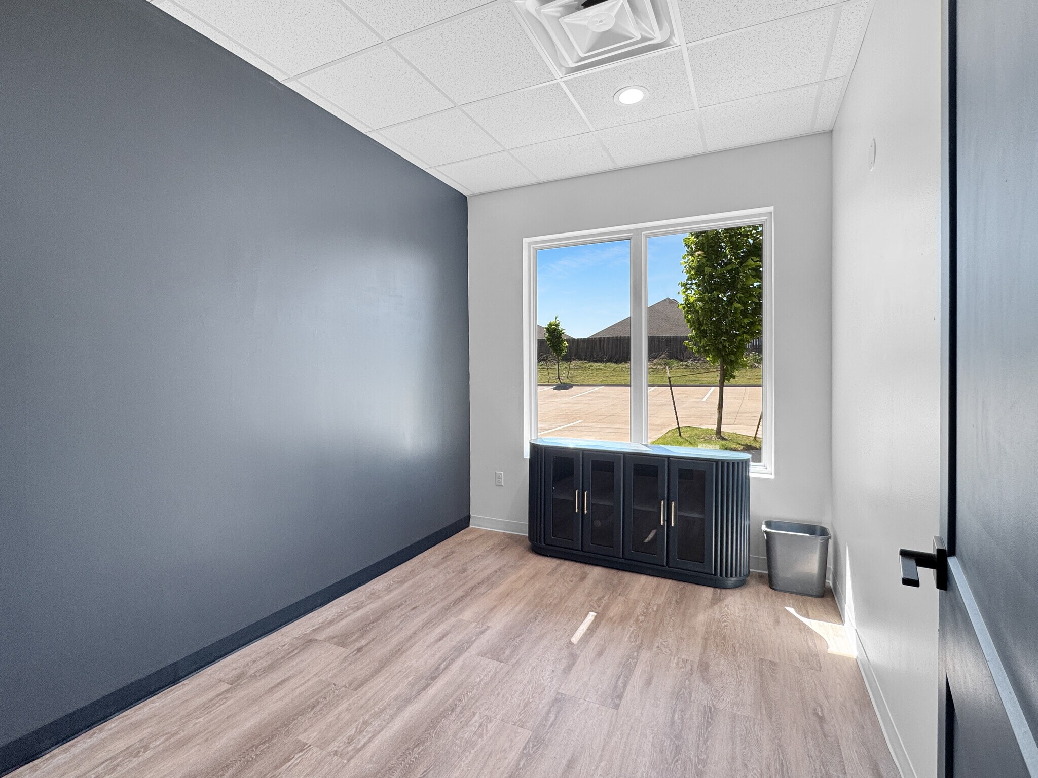 15105 Crown At Lone Oak Rd, Edmond, OK for lease Interior Photo- Image 1 of 15
