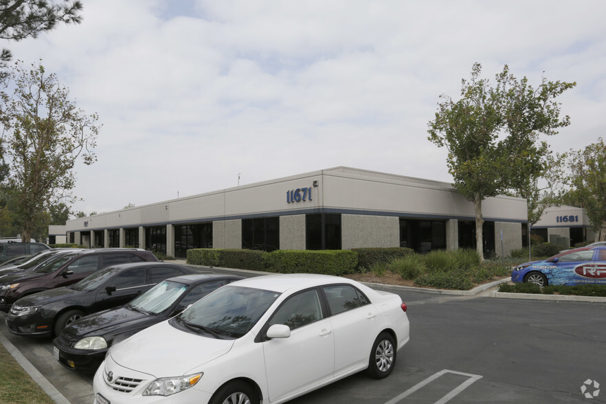 11860 Magnolia Ave, Riverside, CA for lease - Building Photo - Image 1 of 5