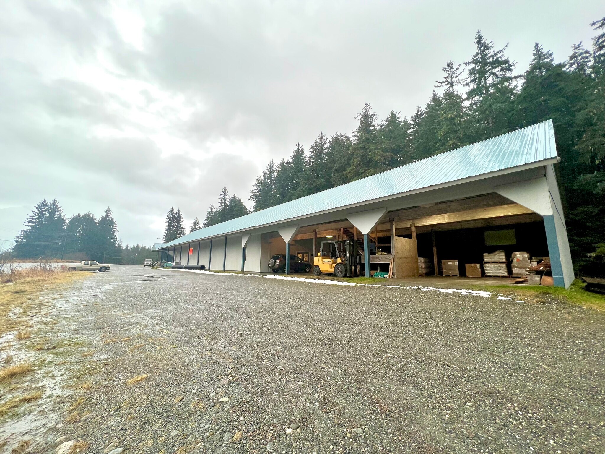 131 Mallott Ave, Yakutat, AK 99689 Yakutat Hardware for Sale