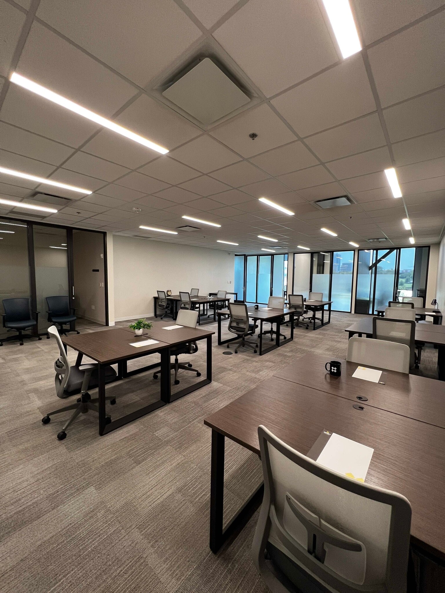 1213 W Morehead St, Charlotte, NC for lease Interior Photo- Image 1 of 3