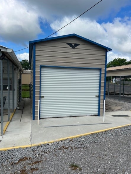 207 N Anderson St, Tullahoma, TN for sale - Building Photo - Image 2 of 5