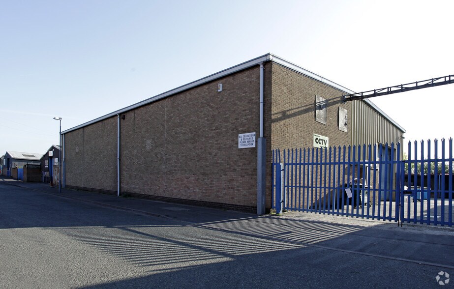 St. Clements Rd, Birmingham for lease - Primary Photo - Image 1 of 2